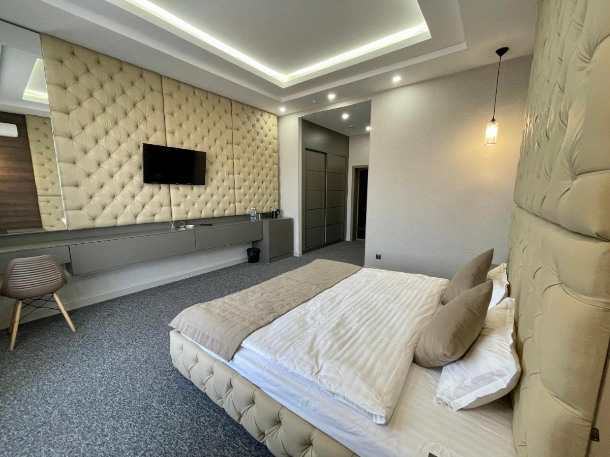 Terrasse Hotel & Bar بيشكيك المظهر الخارجي الصورة