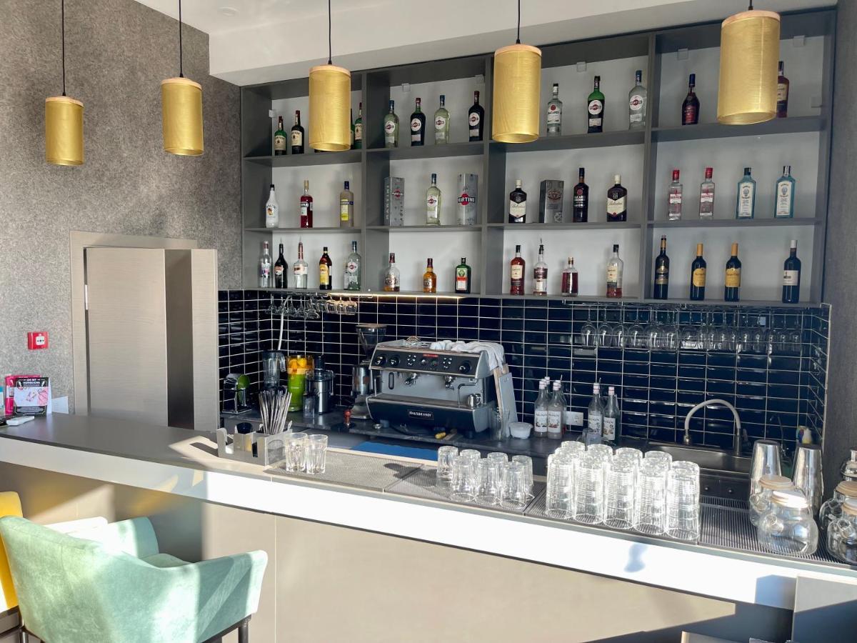 Terrasse Hotel & Bar بيشكيك المظهر الخارجي الصورة