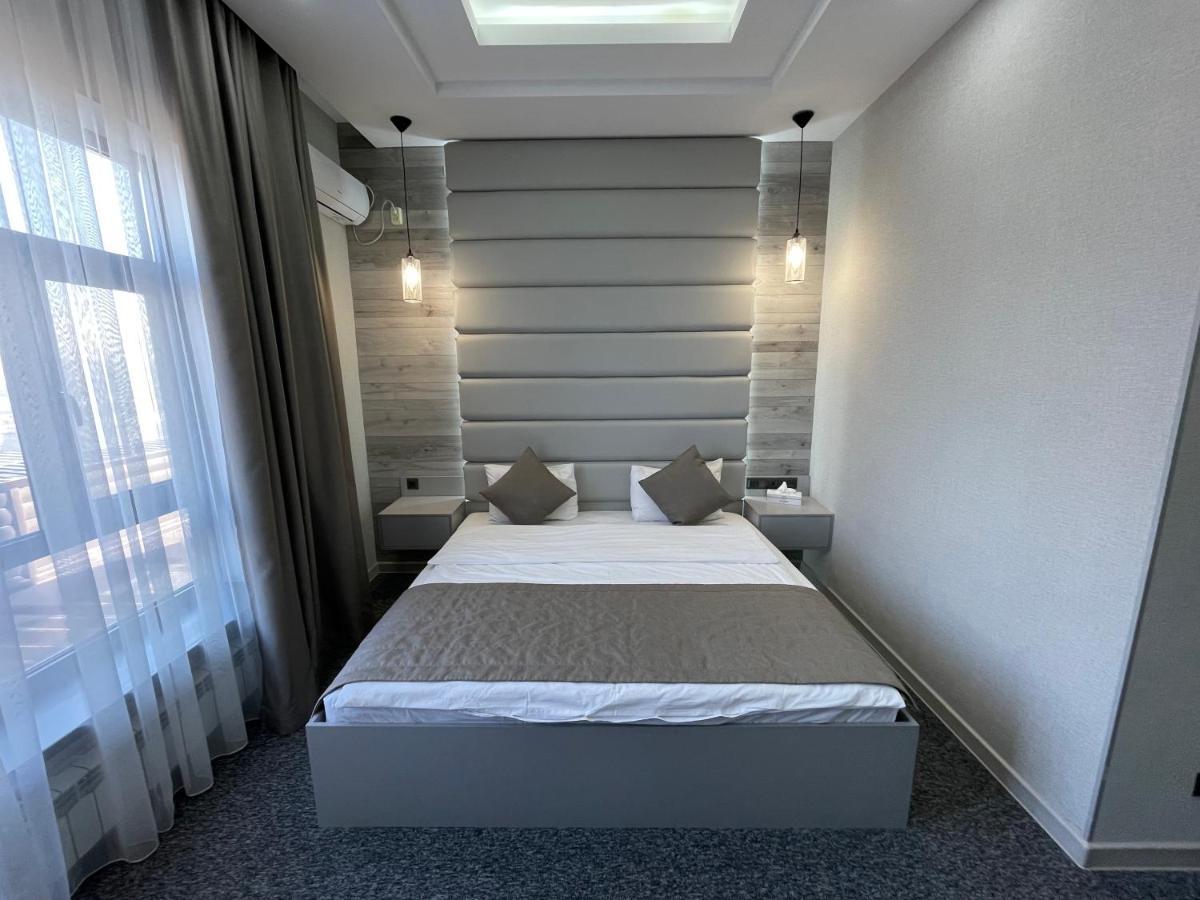 Terrasse Hotel & Bar بيشكيك المظهر الخارجي الصورة