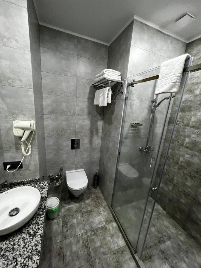 Terrasse Hotel & Bar بيشكيك المظهر الخارجي الصورة
