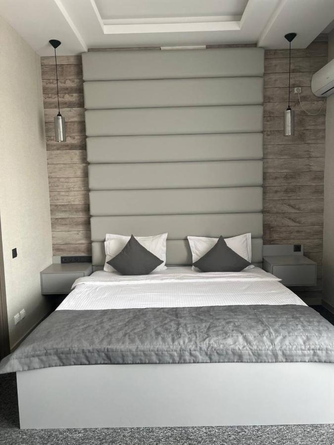 Terrasse Hotel & Bar بيشكيك المظهر الخارجي الصورة